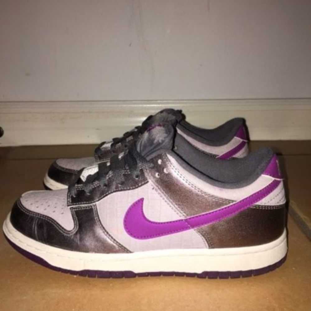 Purple and White Nike Dunk Low Sneakers Size 7 Women’s, 5.5 Youth VINTAGE